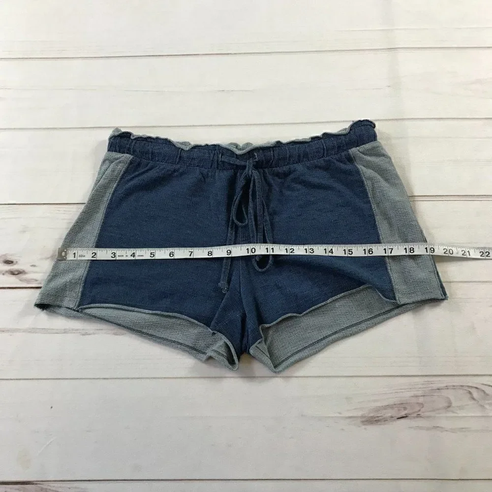 Cloth & Stone Women Blue Shorts XS